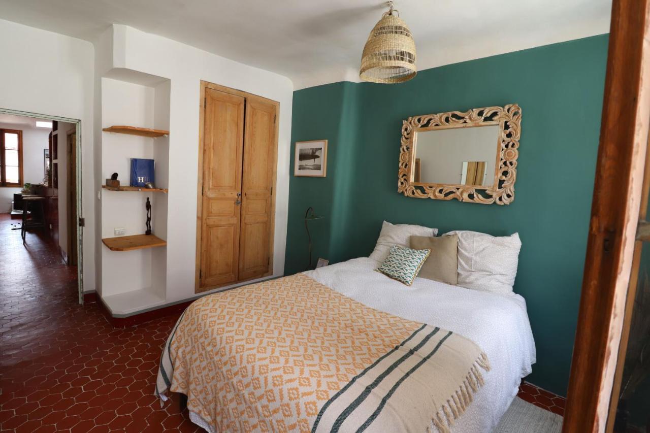 Vieux Port 5 Mn Des Plages Apartment *